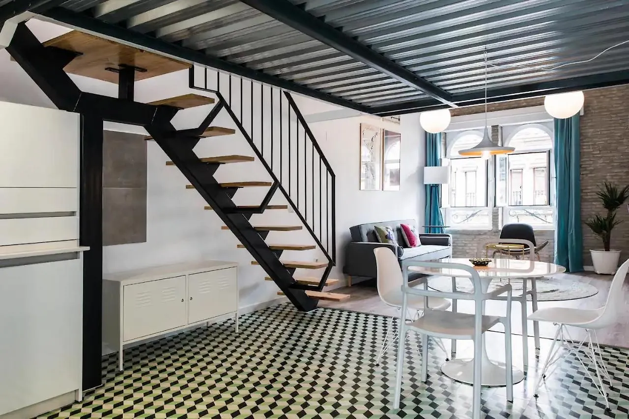 Апартаменты Pop Art Feria Luminoso Duplex Con Terraza Privada Севилья