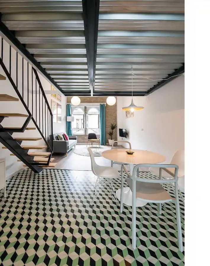 Апартаменты Pop Art Feria Luminoso Duplex Con Terraza Privada Севилья
